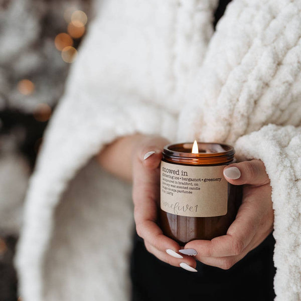 Snowed in - soy wax candle WINTER