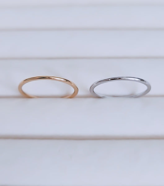 RING065 *Choose your Size and Metal* Smaller sizes can be word as a Midi Ring or above the knuckle ring.