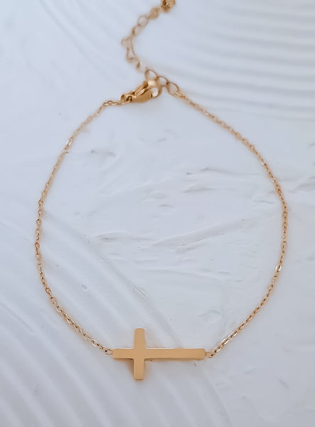 *RESTOCKING SOON* New Dainty Cross Bracelet  *Choose your Metal*