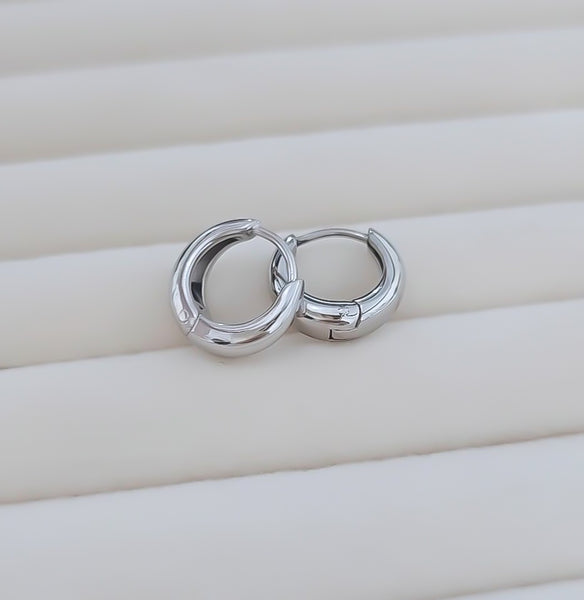 *RESTOCKING SOON* OBSESSED New Small Basket Hoops Earrings  * Choose your Metal*