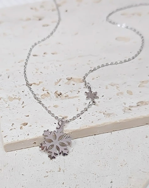 New Double Snowflake Charm Necklace