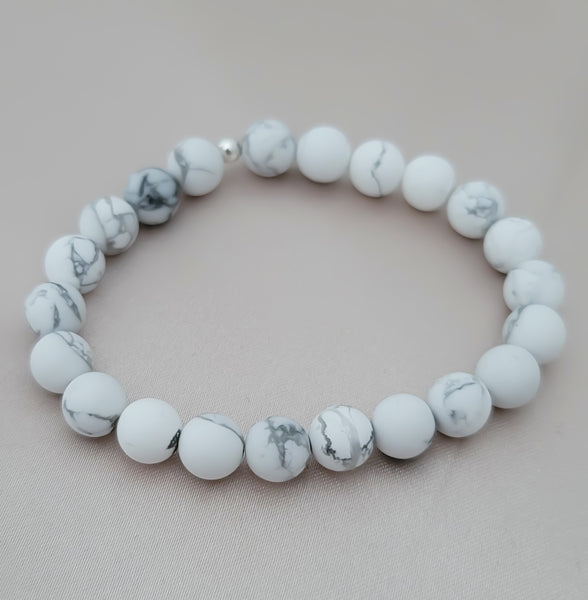 White Howlite Gemstone Bracelet (8mm beads)