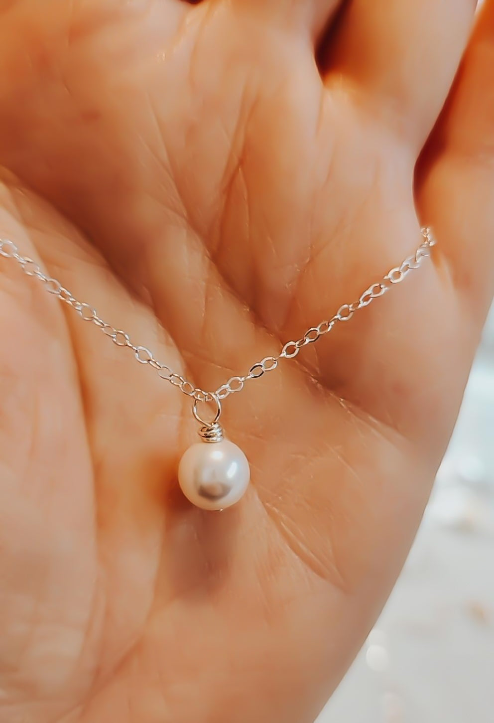 Shell and pearl choker discount